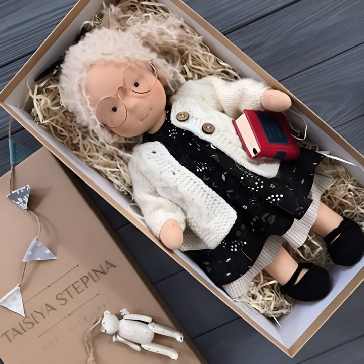 Handgjord Waldorf Kramdoll