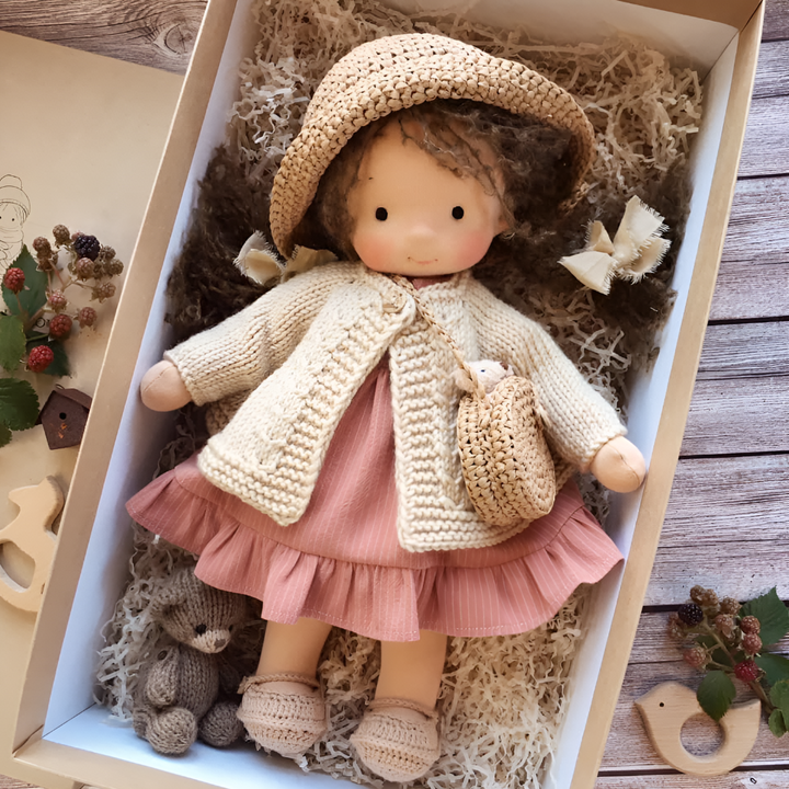 Handgjord Waldorf Kramdoll