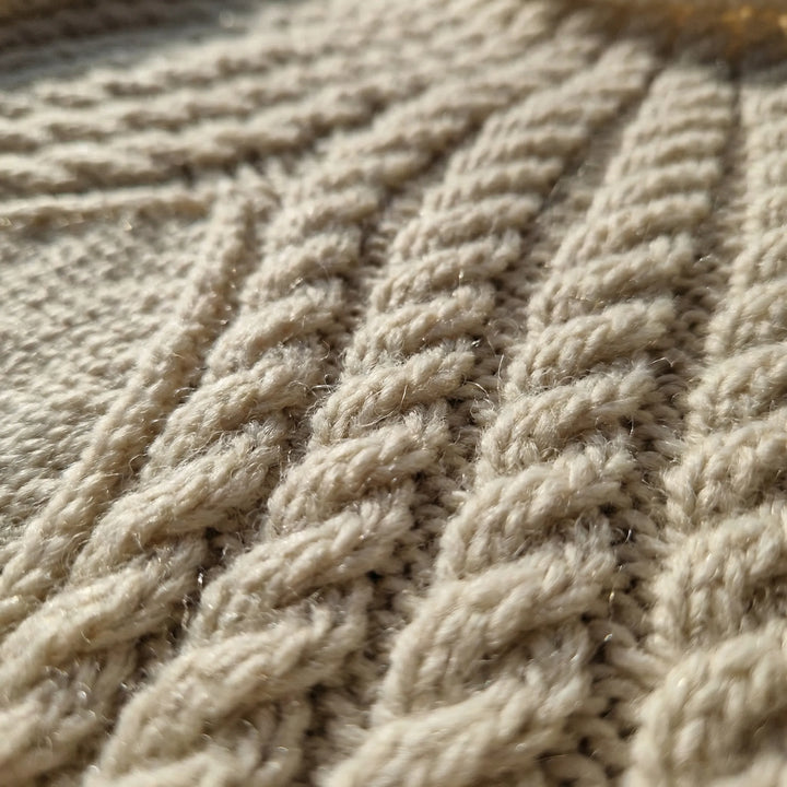 Aprella - Round Neck Pullover Sweater