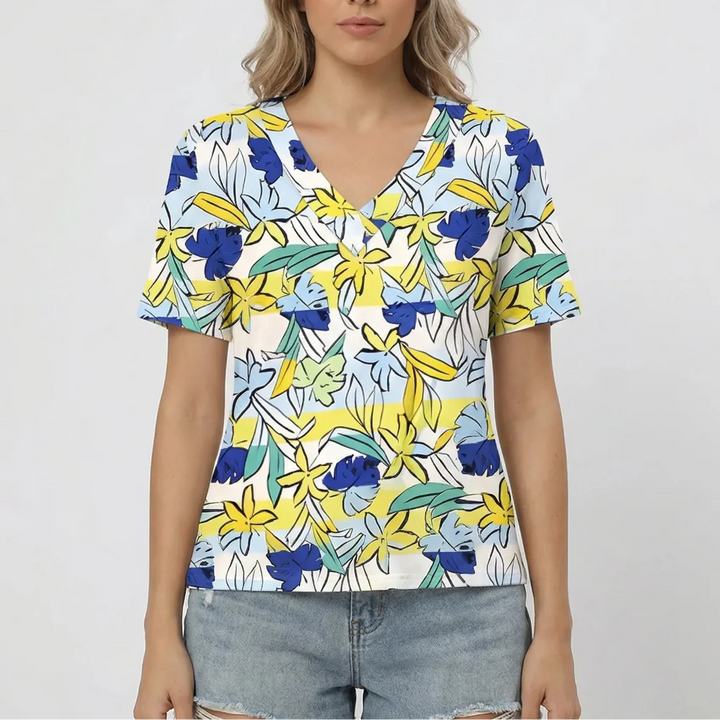 Casuvee - V-Neck Short Sleeve Casual Tee