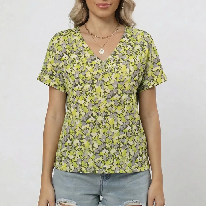 Casuvee - V-Neck Short Sleeve Casual Tee