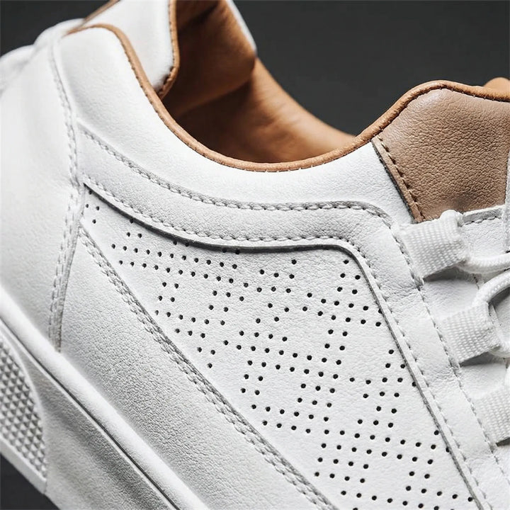 Crestio - Low-Top Lace-Up Leather Sneaker