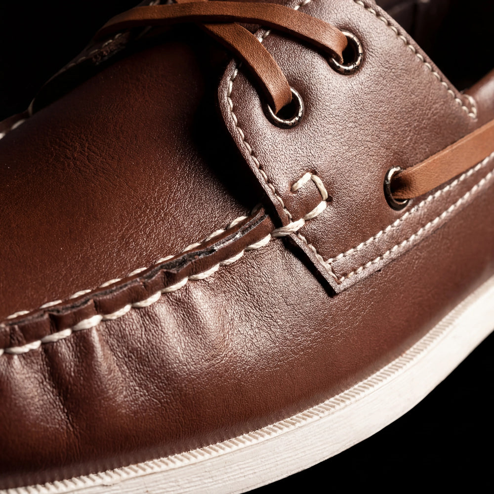 Dockven - Classic Lace-Up Leather Boat Shoe