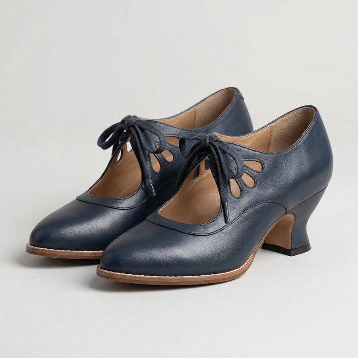 Flourette - Low-Heel Lace-Up Cutout Shoe