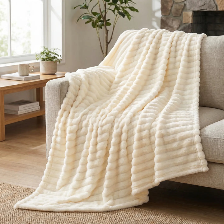 Fluffora - Double-Sided Faux Fur Throw Blanket