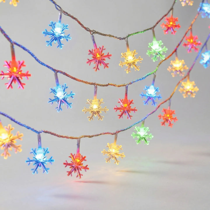 Frostlume - Snowflake-Shaped LED String Lights