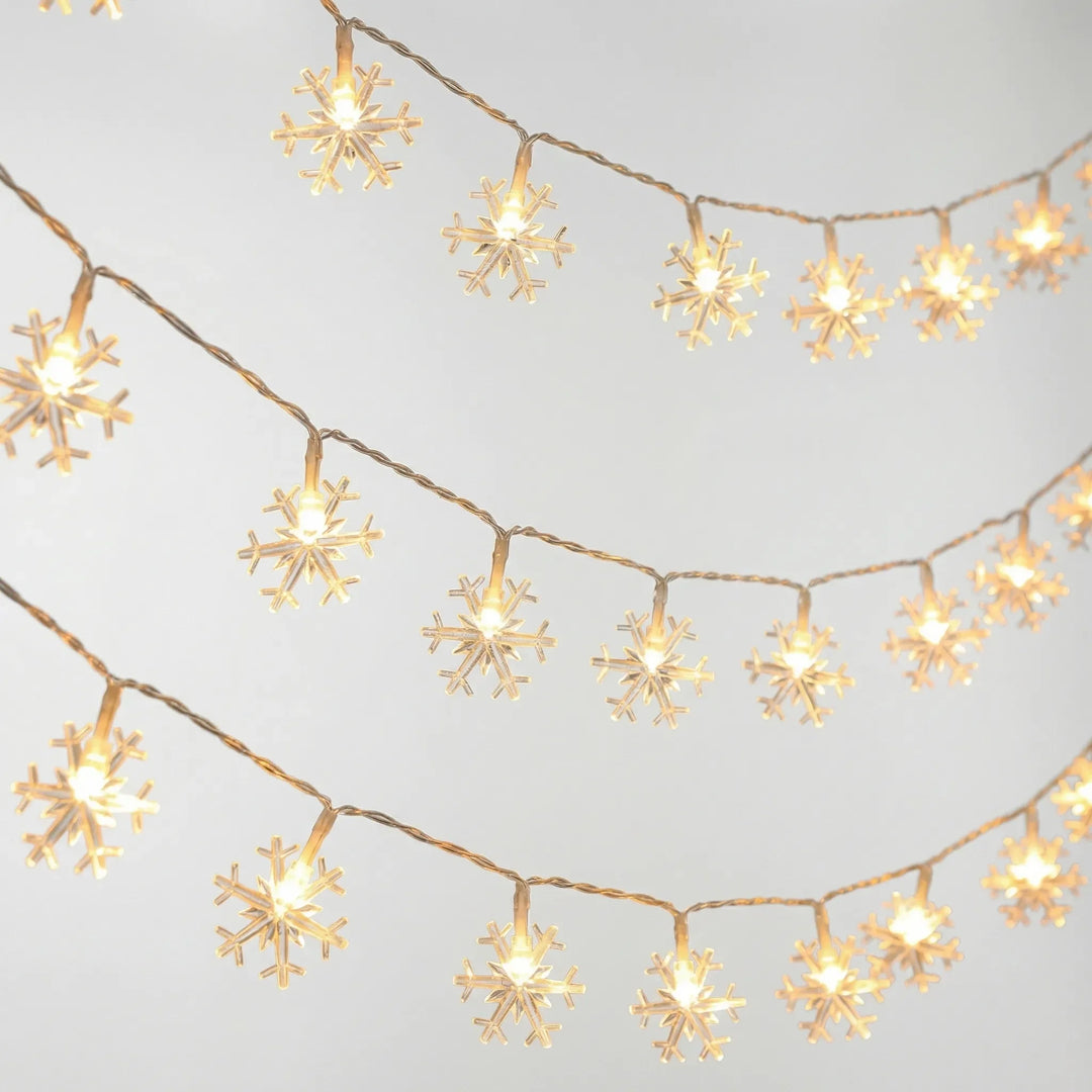 Frostlume - Snowflake-Shaped LED String Lights