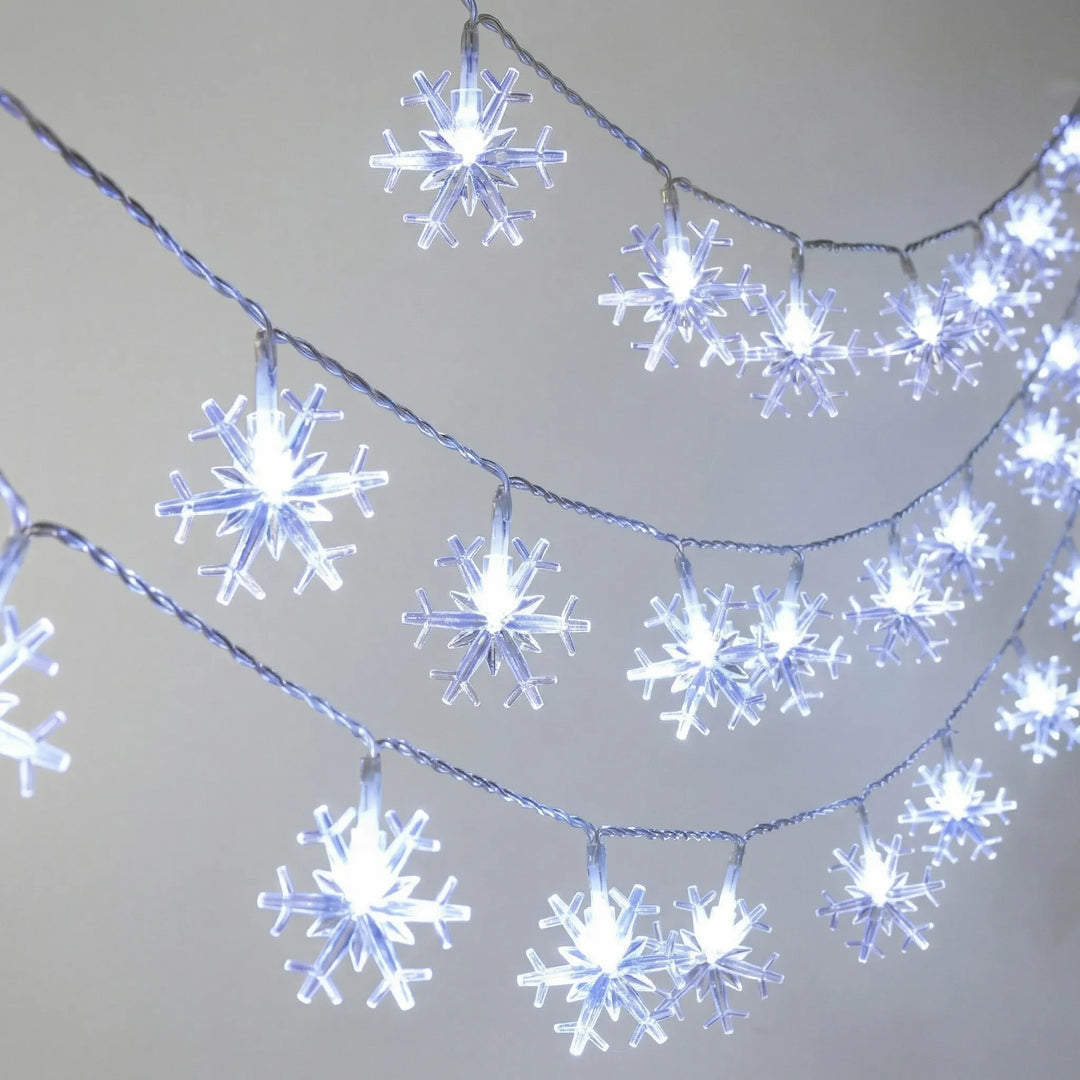 Frostlume - Snowflake-Shaped LED String Lights