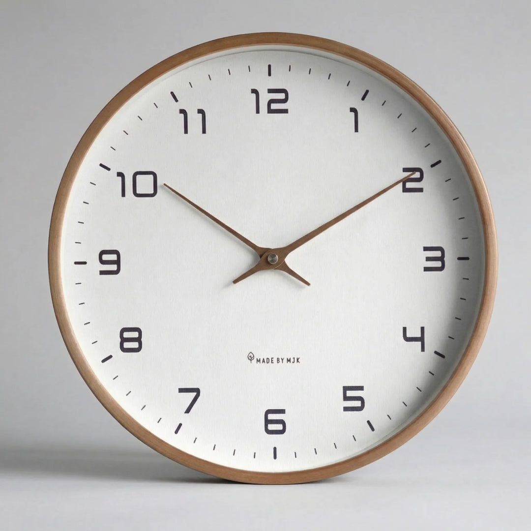 Lunvik - Round Minimalist Scandinavian Wall Clock