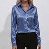 Satin-finish knapp-fram blus