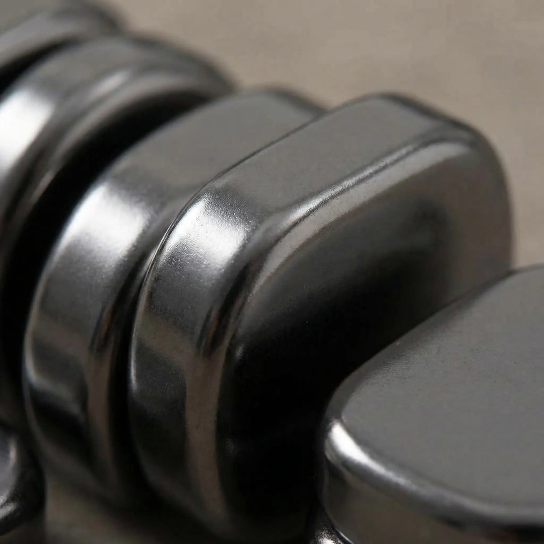 Magnecha - Portable Magnetic Strategy Game