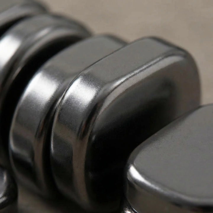 Magnecha - Portable Magnetic Strategy Game