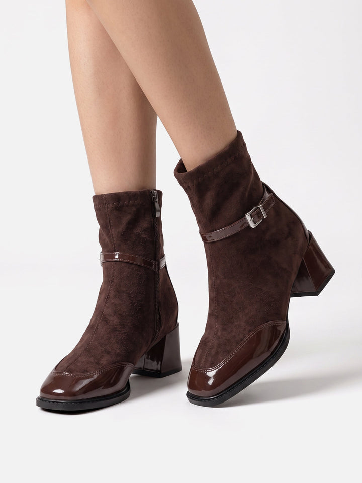 Boots i mocka med spänne och blockklack för dam