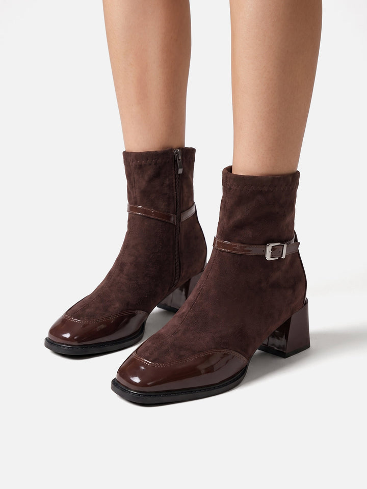 Boots i mocka med spänne och blockklack för dam