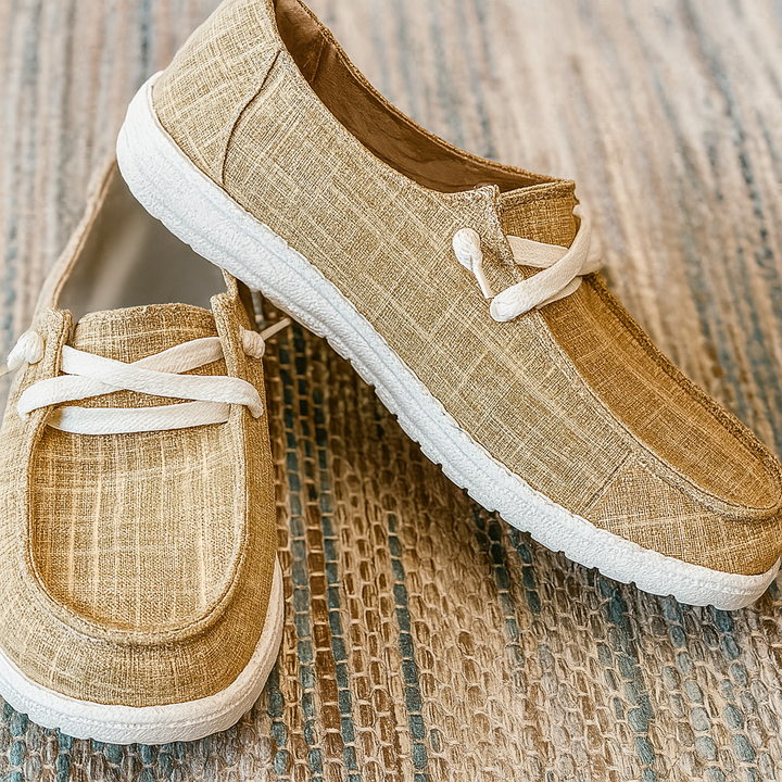 Prowlette - Low-Cut Lace-Up Casual Sneaker
