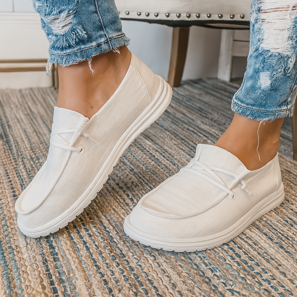 Prowlette - Low-Cut Lace-Up Casual Sneaker