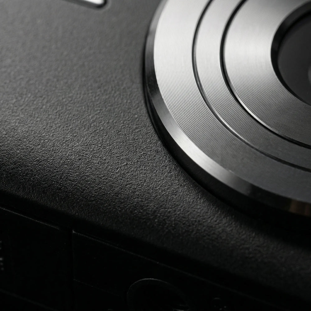 Retrosnap - Compact Retro-Style Digital Camera