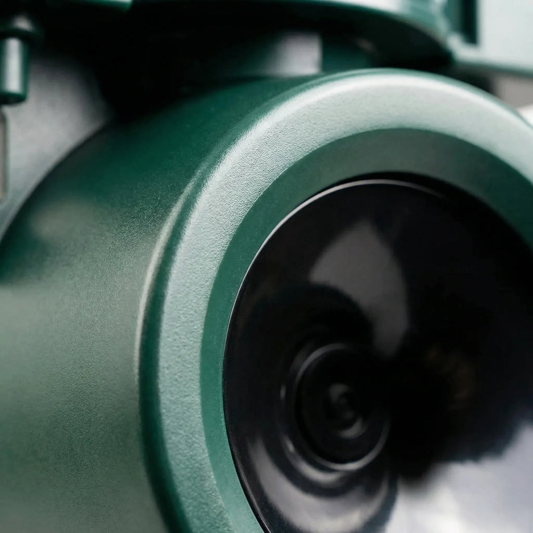 Scarvox - Solar-Powered Motion Sensor Bird Deterrent