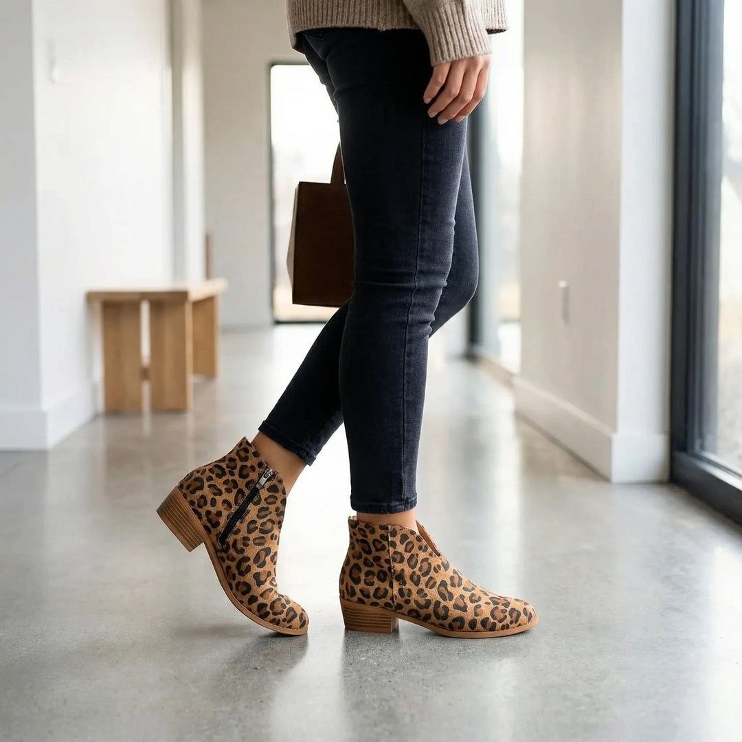 Stelova - Pointed Toe Women's Ankle Boot