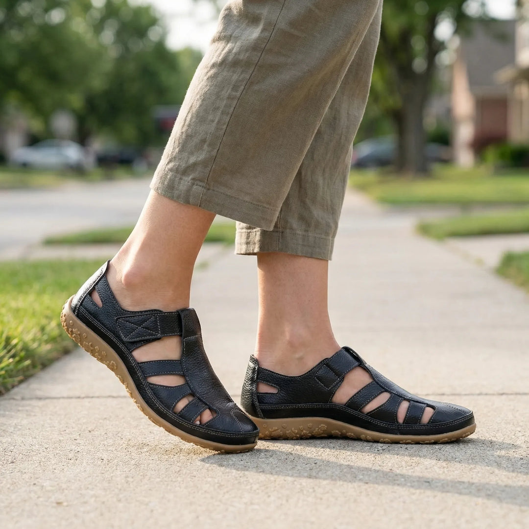 Stridelle - Closed-Toe Arch Support Sandal