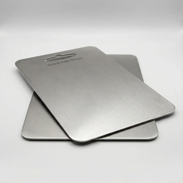 Titavex - Non-Porous Metallic Cutting Board