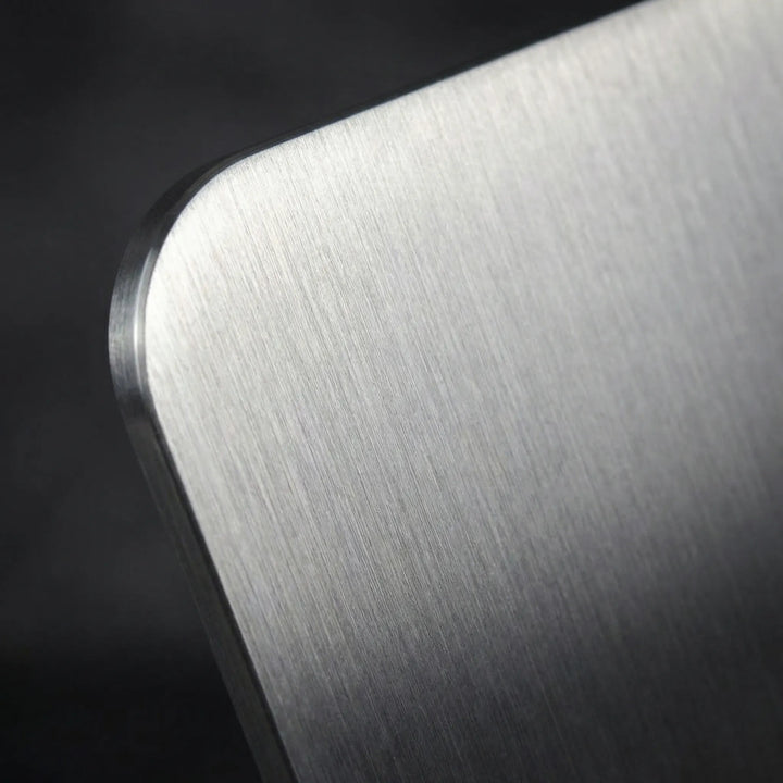Titavex - Non-Porous Metallic Cutting Board