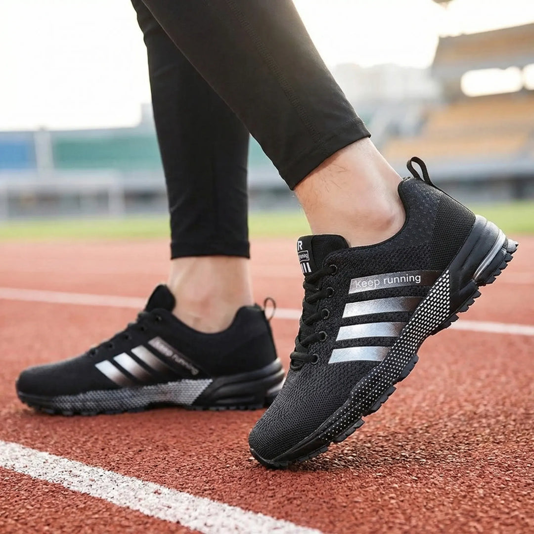 Trackton - Athletic Lace-Up Running Sneaker