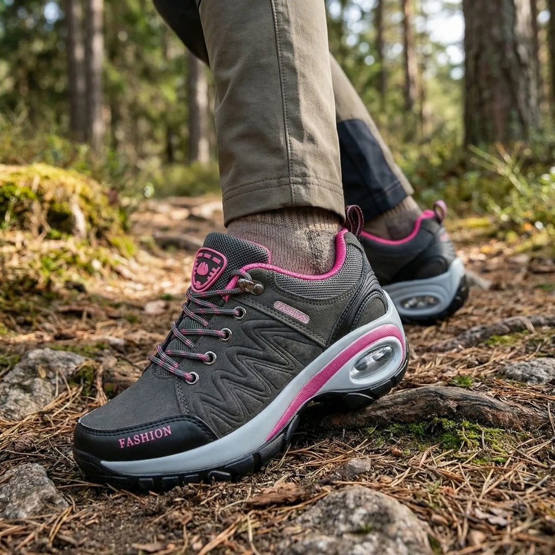 Trailvyne - Water-Repellent Lace-Up Hiking Sneaker
