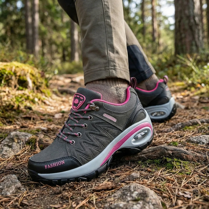 Trailvyne - Water-Repellent Lace-Up Hiking Sneaker