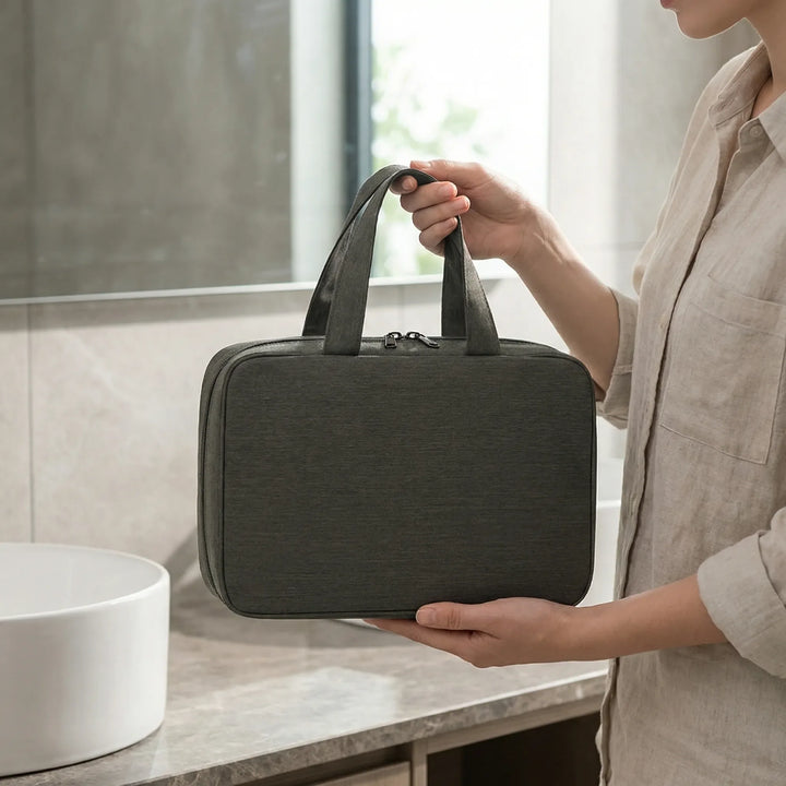 Travelkit - Hanging Multi-Compartment Toiletry Bag