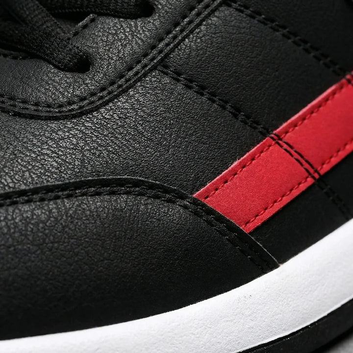 Trekavio - Low-Top Lace-Up Leather Sneaker