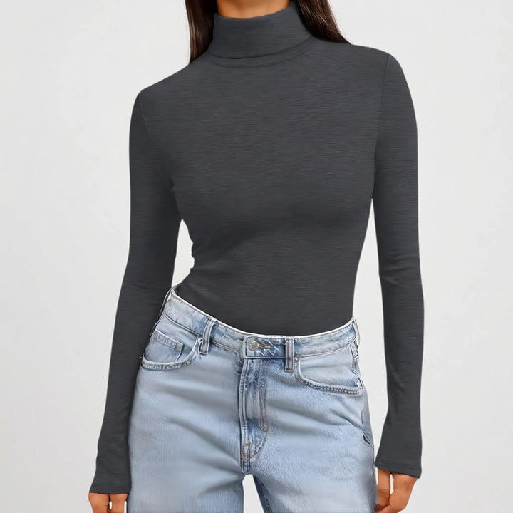 Turtova - Close-Fitting Turtleneck Long Sleeve Top