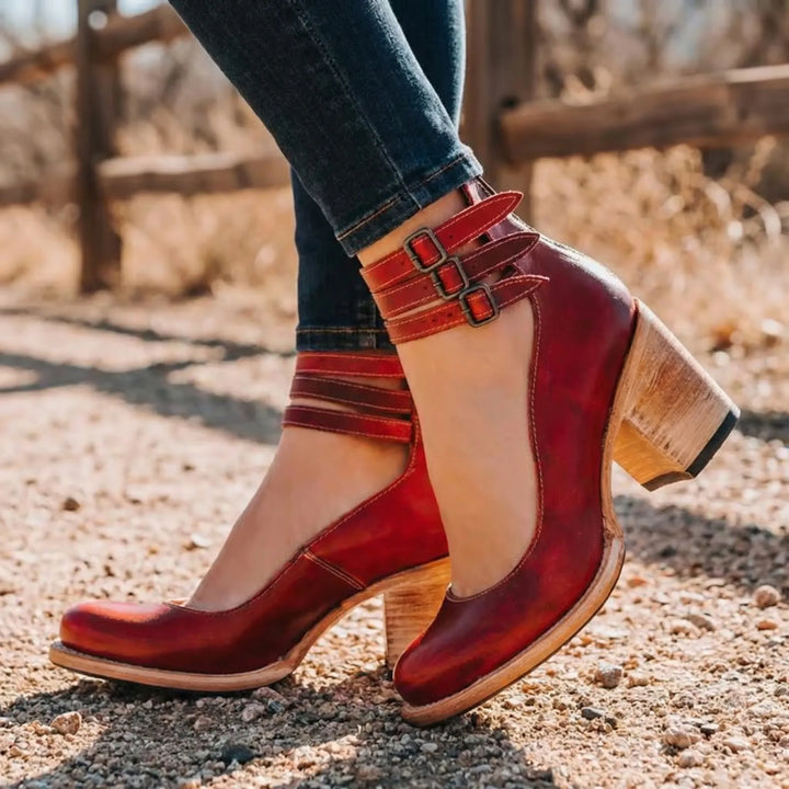 Vintrella - Vintage-Inspired Chunky Heel Pump