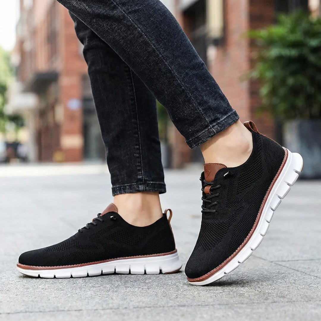 Vrelox - Lightweight Breathable Lace-Up Sneaker