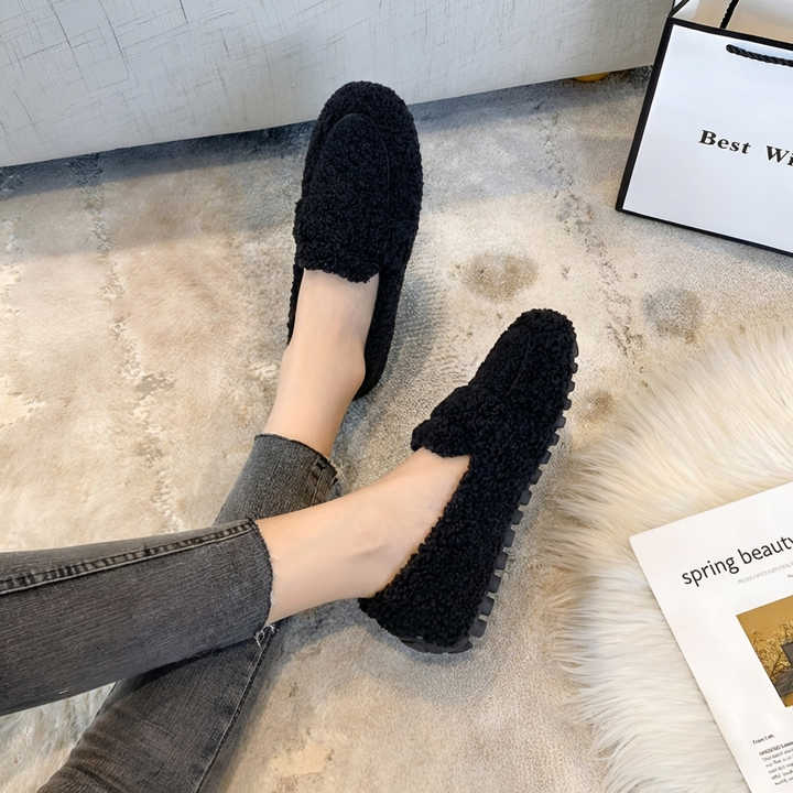 Slip-On Plush Platt Slipper Skor