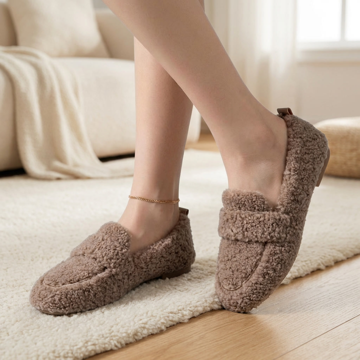 Slip-On Plush Platt Slipper Skor