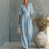 Elegant jumpsuit med V-ringning och midjemarkering