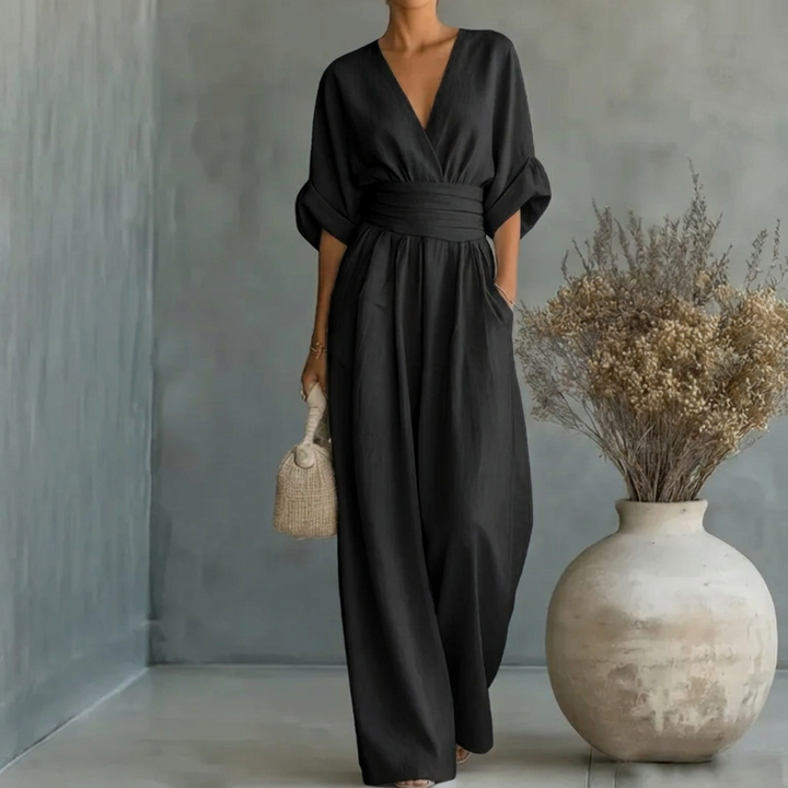 Elegant jumpsuit med V-ringning och midjemarkering