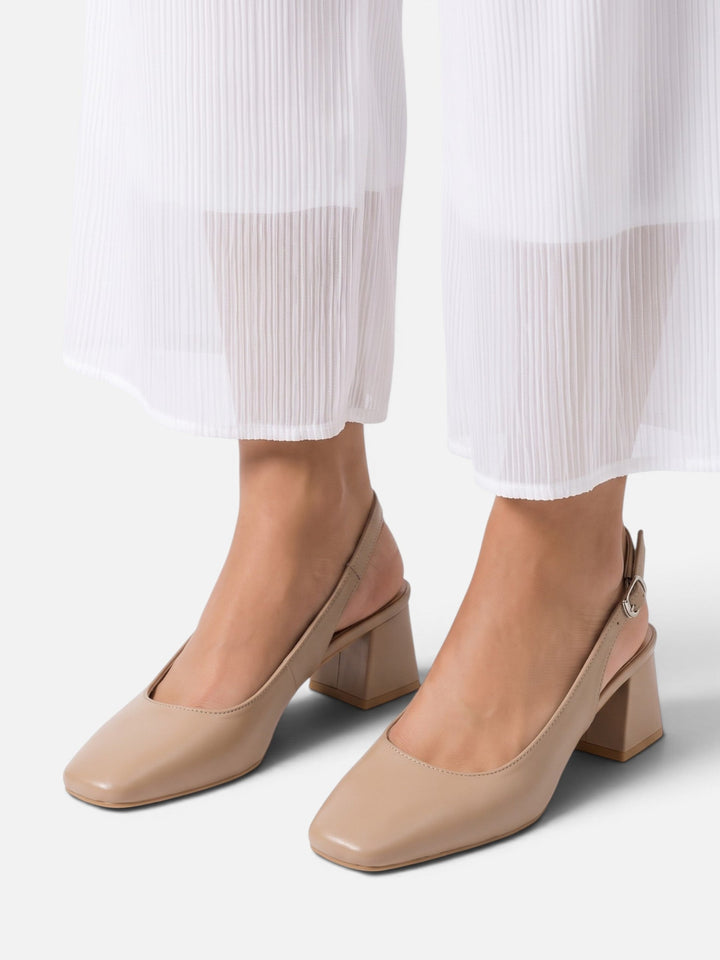 Slingback-pumps i läder med fyrkantig tå och blockklack för dam