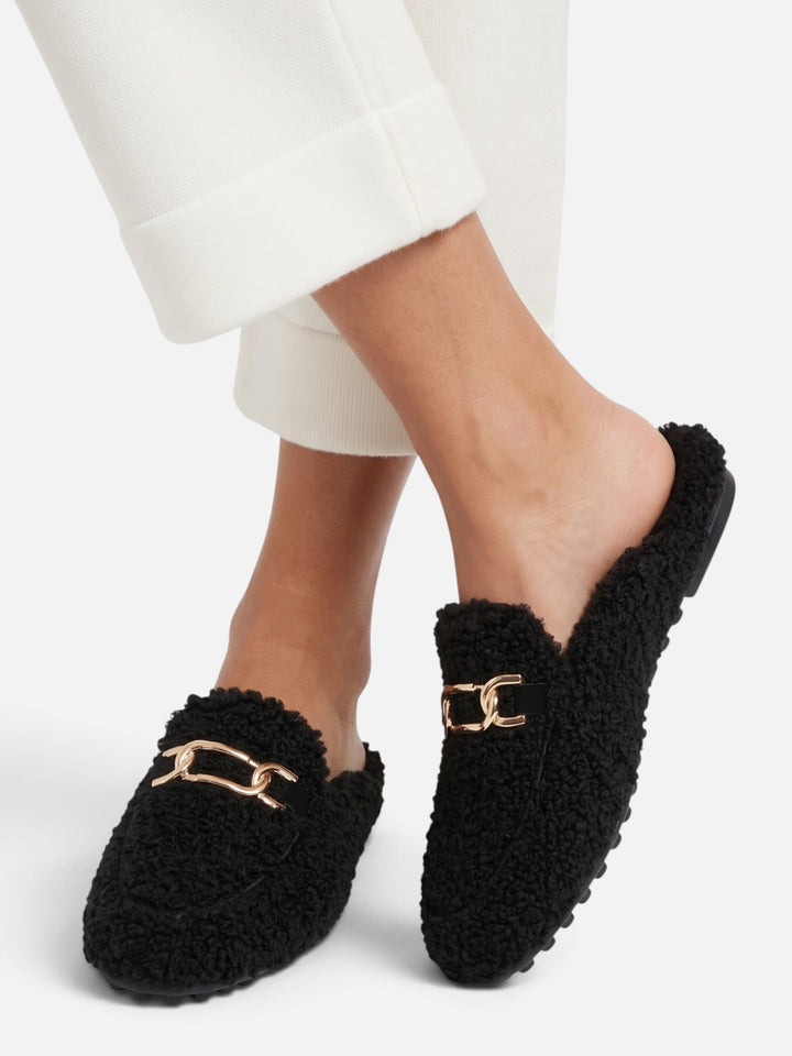 Loafer-mules i sherpa med kedja för dam