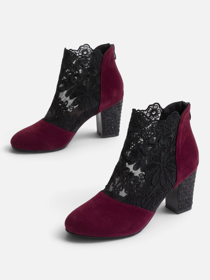 Spetsboots med strassklack för dam