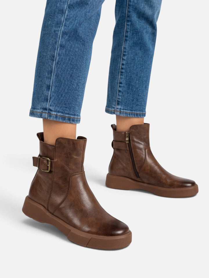 Boots i läder med spänne och tjock sula för dam
